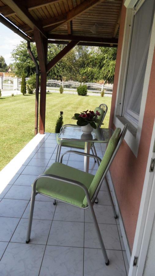 Ferienhaus Am Plattensee Balatonmáriafürdő Extérieur photo